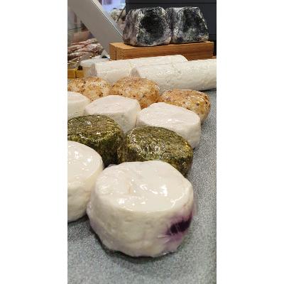 Chèvre frais coeur de myrtille